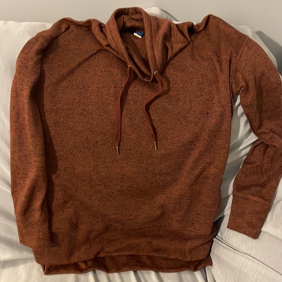 2 Old Navy active pullover tunic - Picture 3 of 4